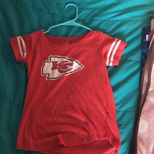 A Kansas City chiefs shirt